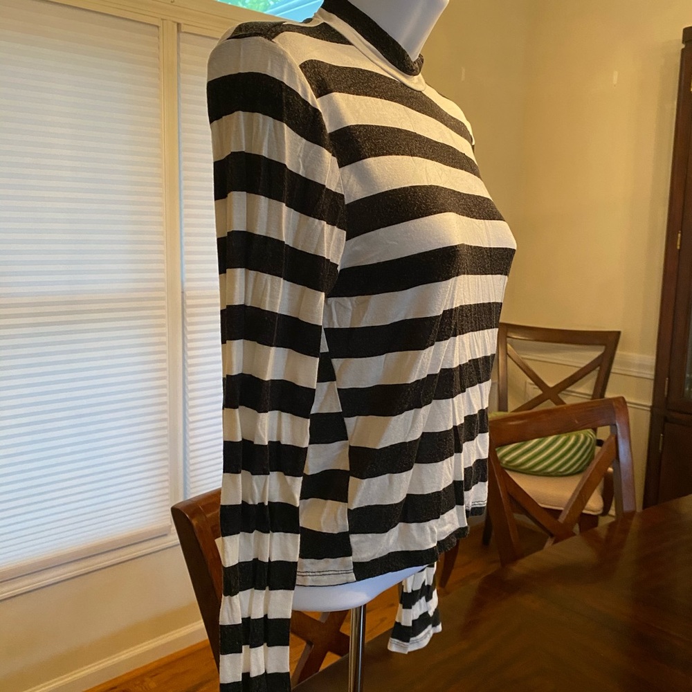 Long sleeve crop top - Picture 2 of 6